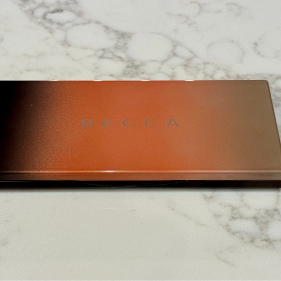 BECCA Sunchaser Face Palette - Picture 4 of 4